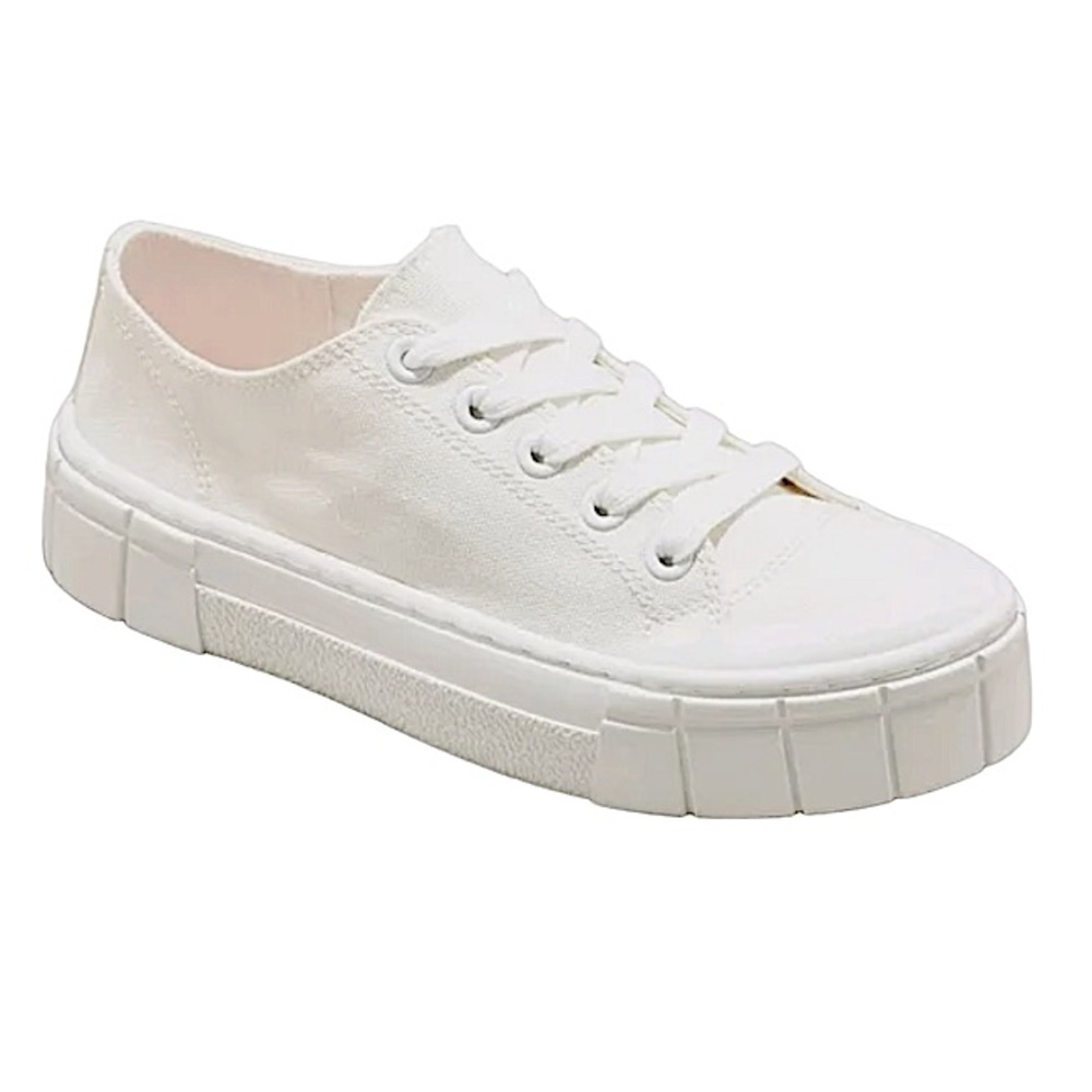 MAD LOVE White Tie-Up Sneakers Casual Target Favorites Chunky Platform 8
